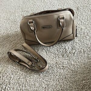 Dana Buchman satchel EUC , with crossbody strap. Gold color, gorgeous